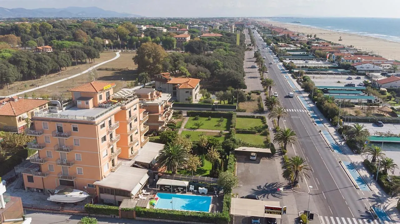 Hotel Bixio Lido di Camaiore
